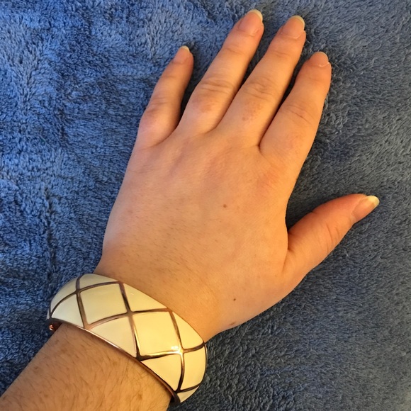 Premier "Rosie" Rose Gold and Enamel Bracelet - Picture 4 of 8